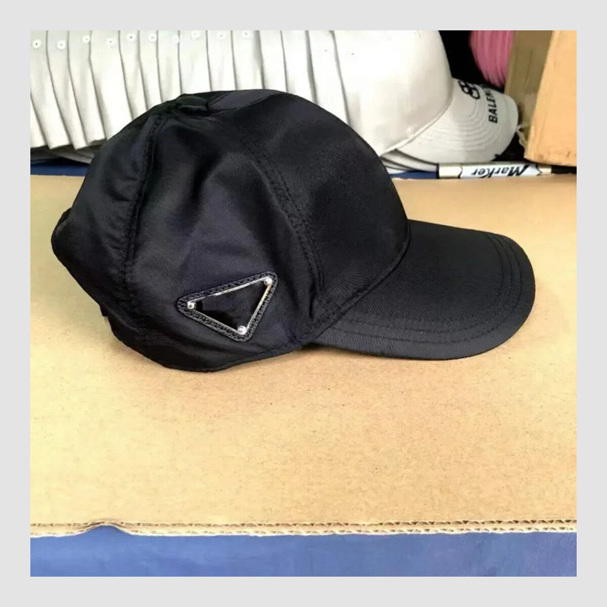 Casquette Prada — vue 1