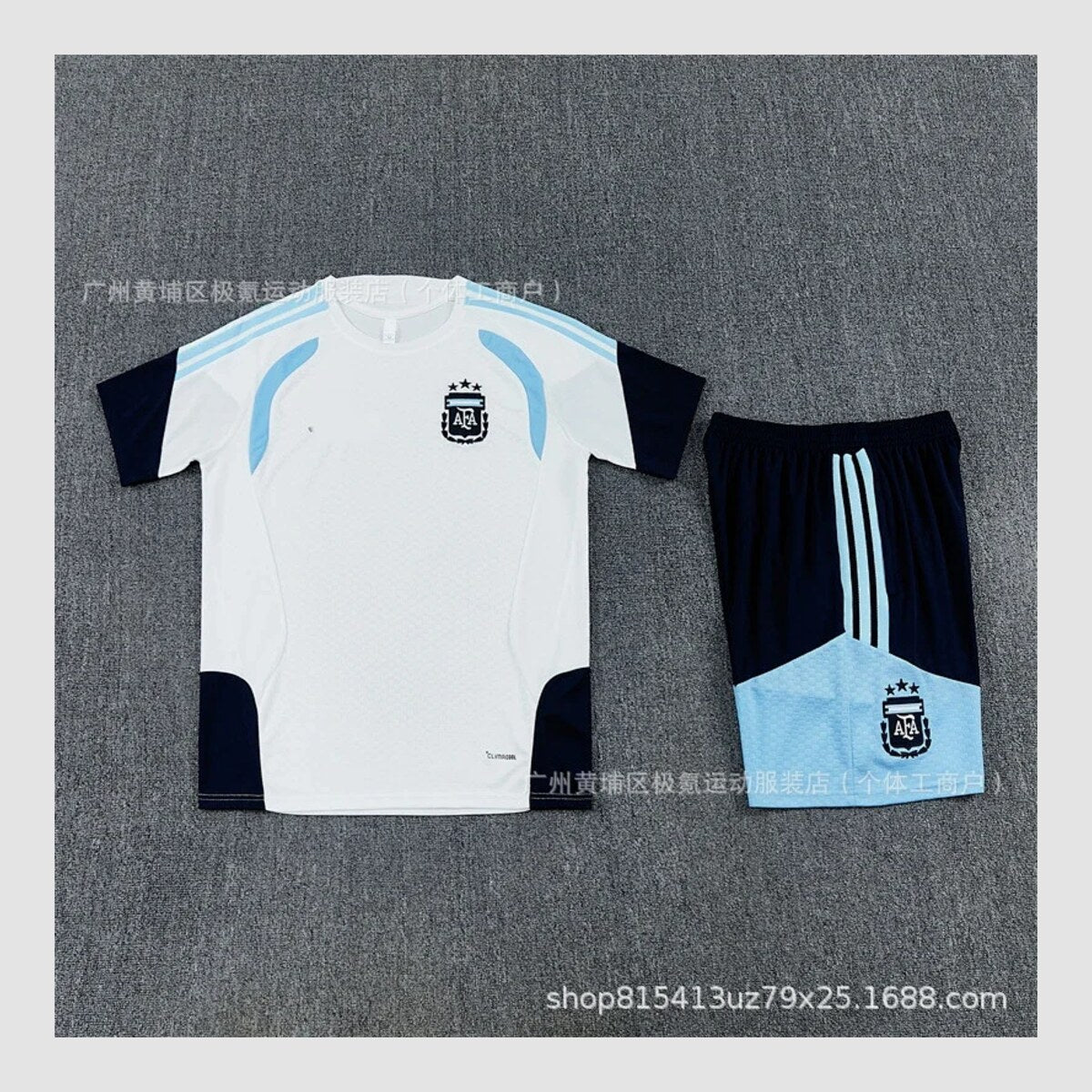 T-shirt Adidas — vue 1