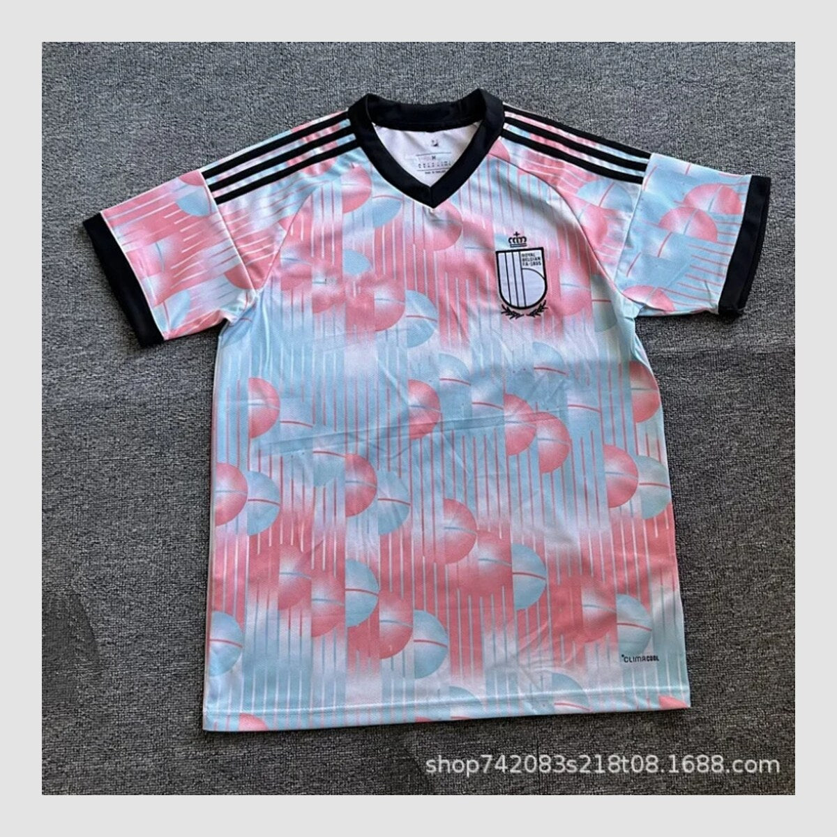 T-shirt Adidas — vue 1