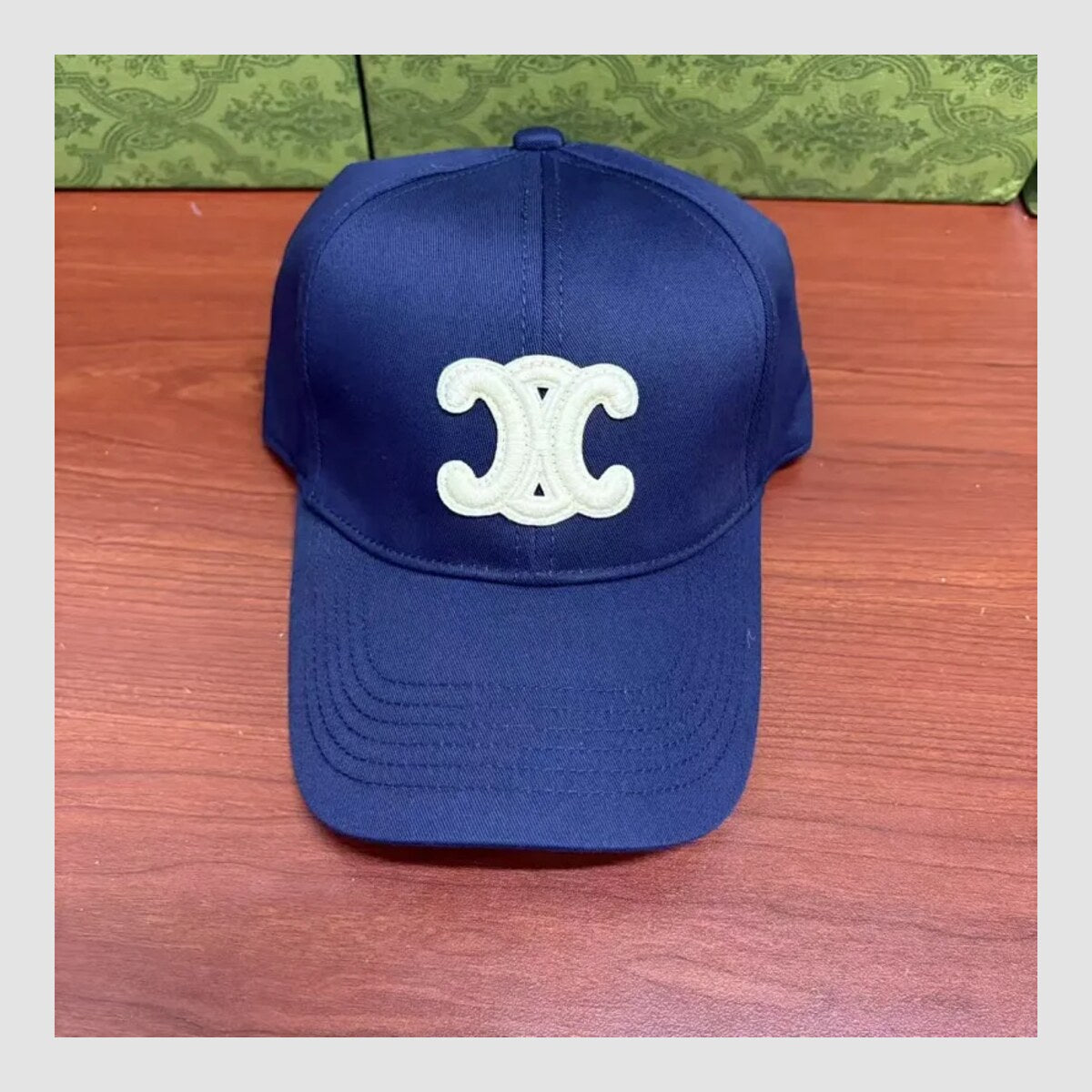 Casquette Celine — vue 1