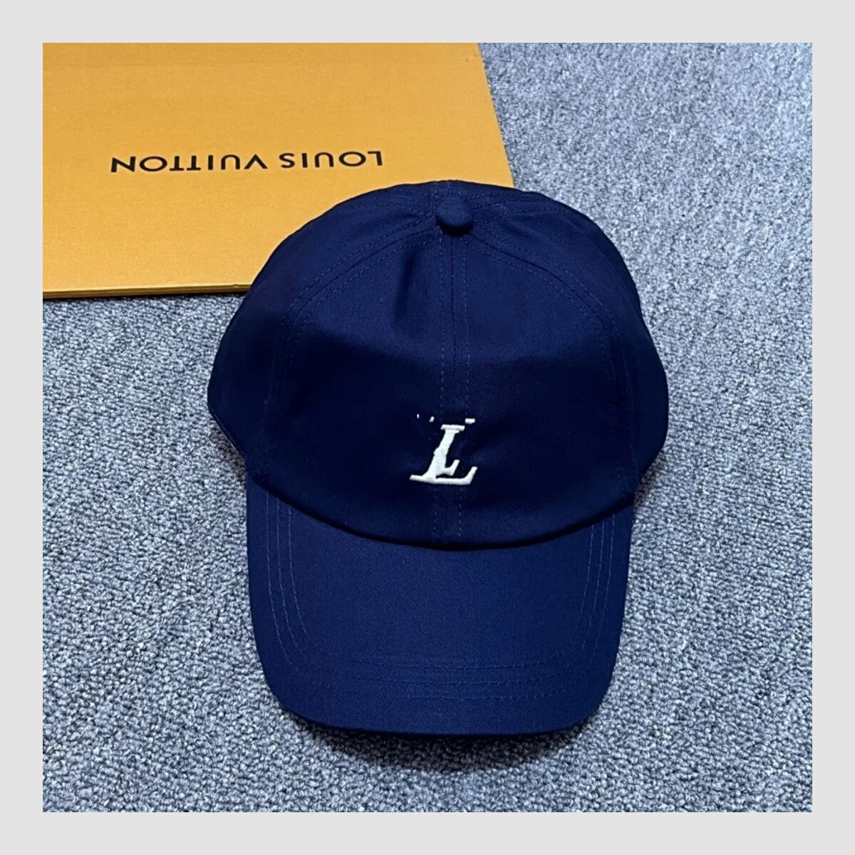Casquette Louis Vuitton — vue 1
