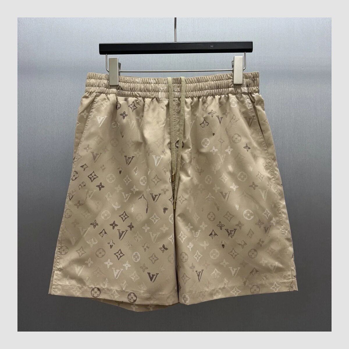 Short ou jogging Louis Vuitton — vue 1