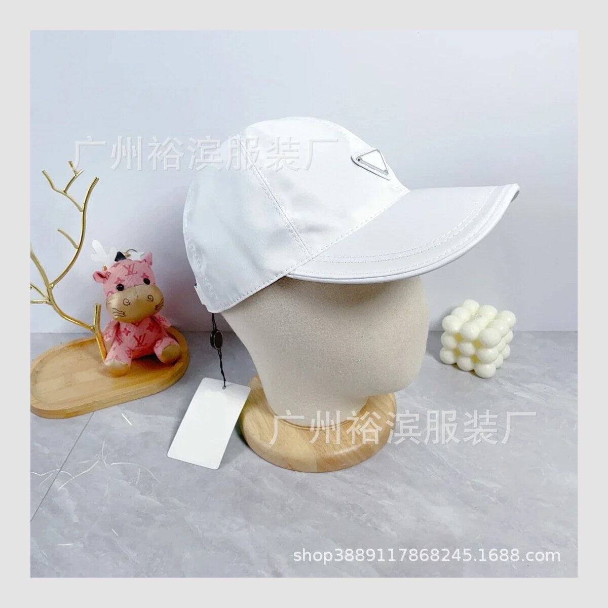 Casquette Prada — vue 1