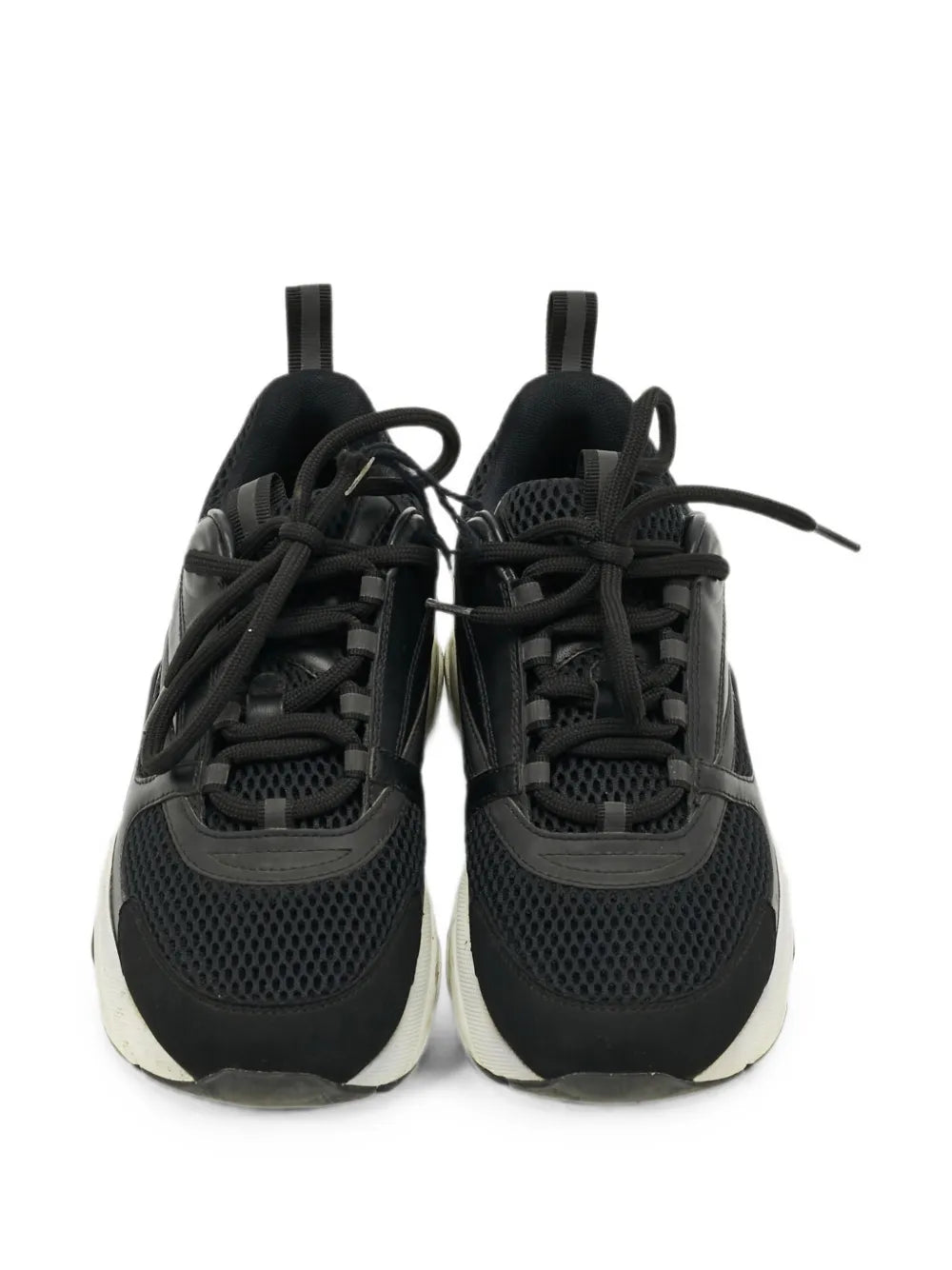 B22 sneakers